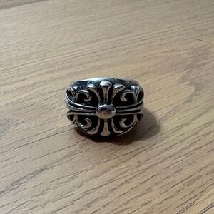 Chrome hearts floral ring